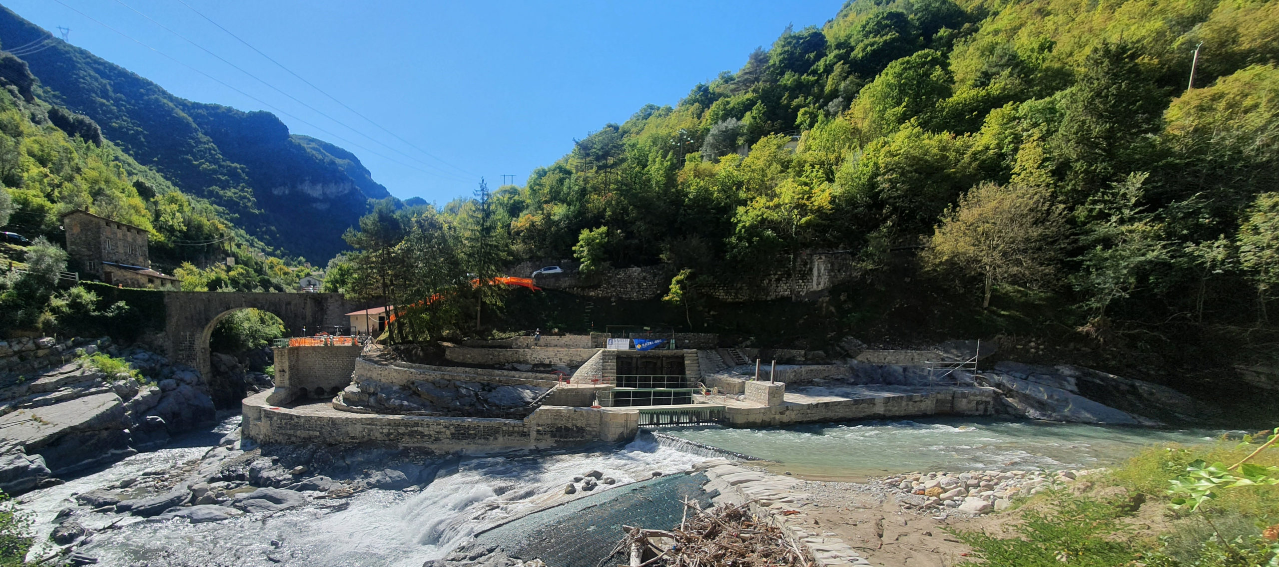 Canal de la Vésubie à SaintJeanlaRivière (06) Madelenat Architecture