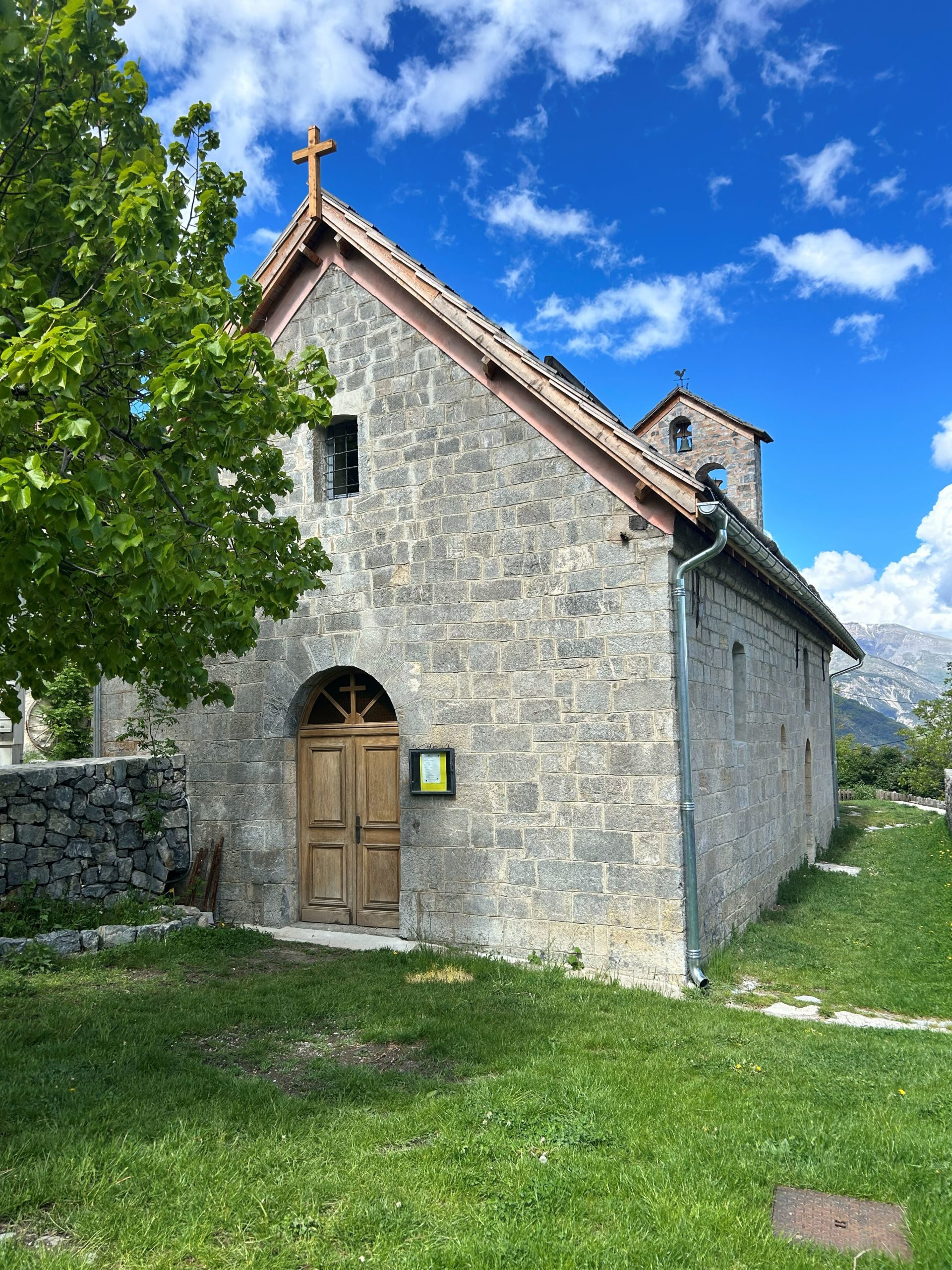 Église Notre-Dame-de-la-Colle à Sauze (06)